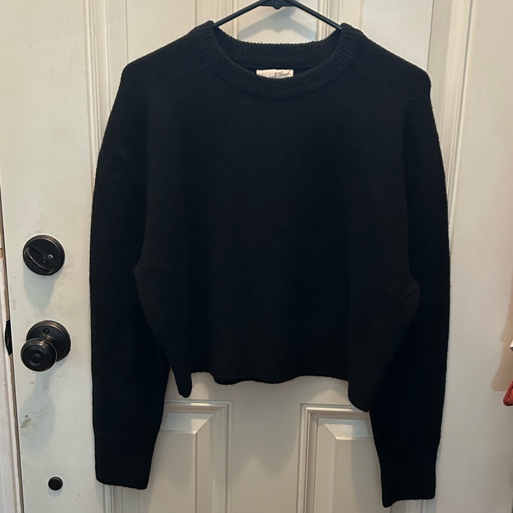 Target Universal Thread Black cropped sweater size XS